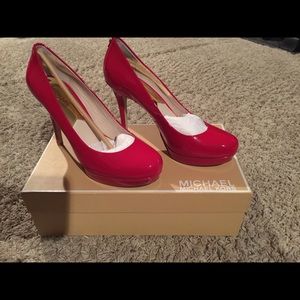 Michael Kors Ionna Red Pump